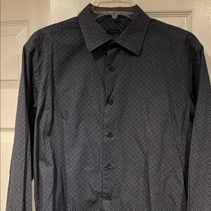 Men's Patterned Button-Up Shirt